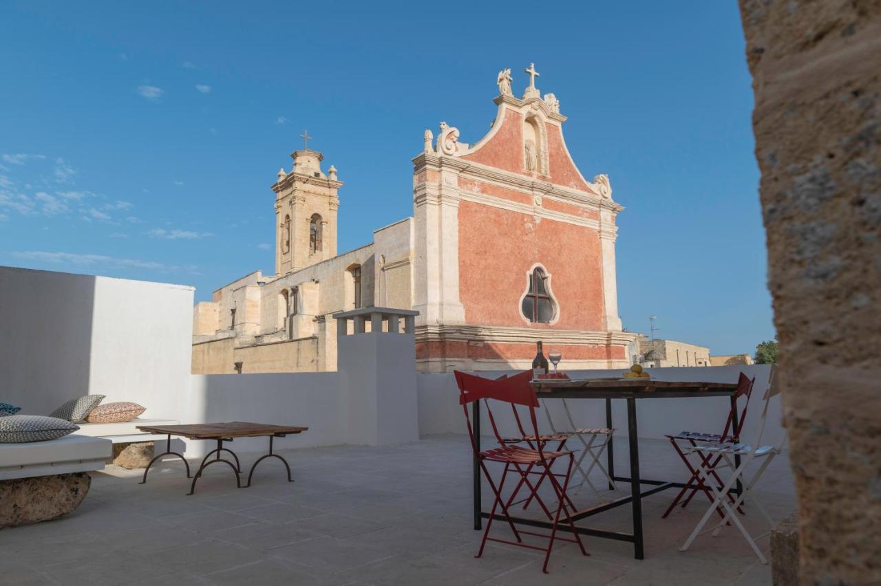 Готель Palazzo Pati Tiggiano Екстер'єр фото