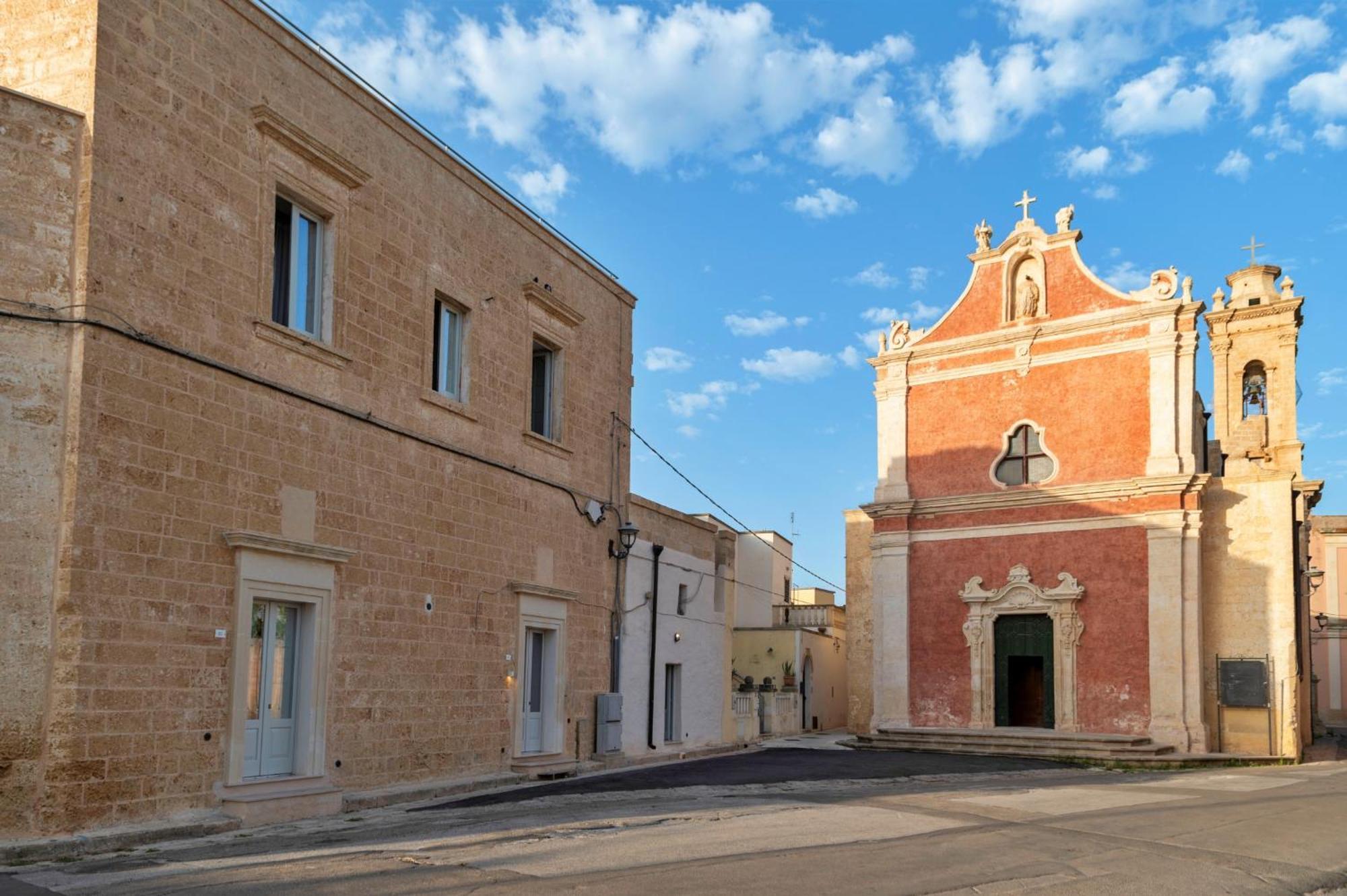 Готель Palazzo Pati Tiggiano Екстер'єр фото